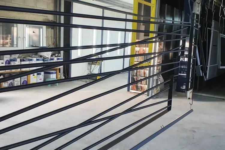 traitement des structures de jardin en métal à Salon-de-Provence